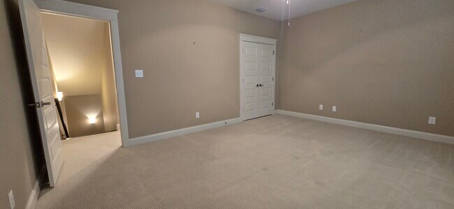 Foto del edificio - 10937 Warrenton Rd