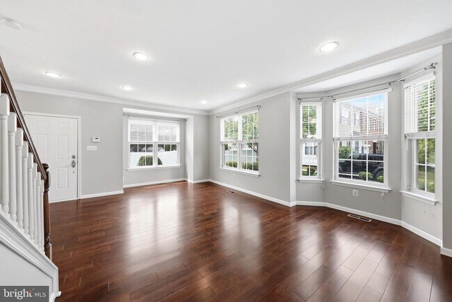 Building Photo - 3518 Trevi Ct