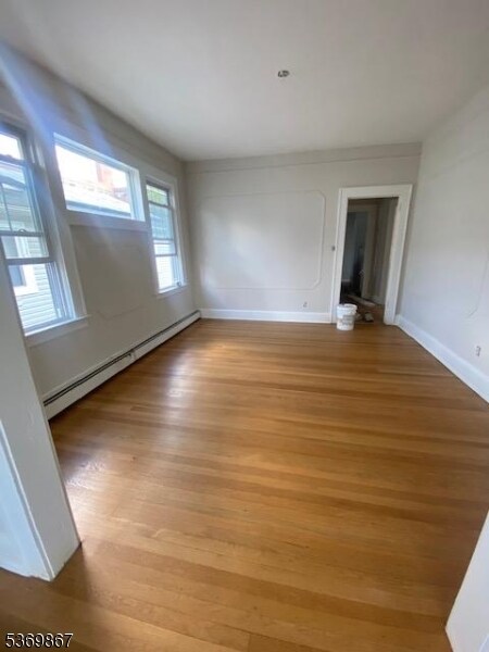 Foto del edificio - 842 Pennington St