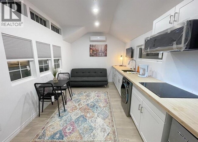 Photo du bâtiment - 265 Geraldine Crescent