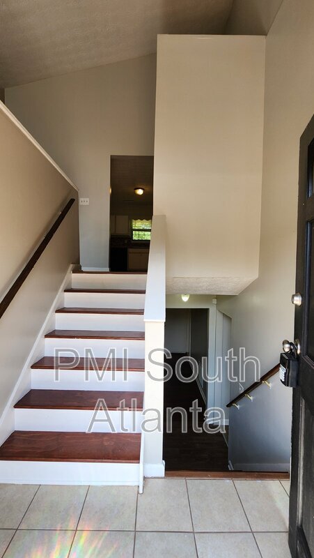 Foto del edificio - 320 Renee Dawn Ct