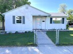 Foto principal - 3 Bedroom 2 Bath House for Rent - Pet Frie...