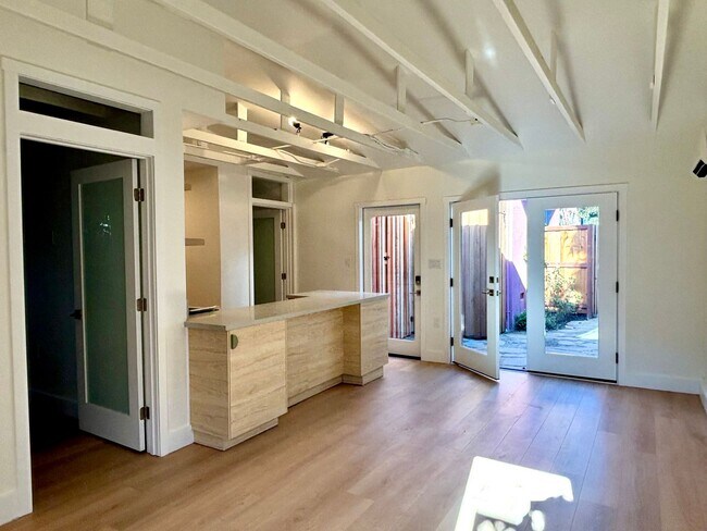Foto del edificio - 1827 N Ave 46