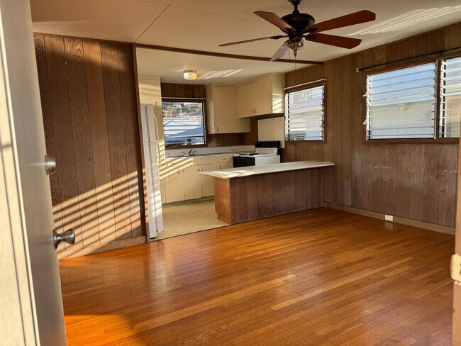 Foto del edificio - Charming 2 bedroom detached single family ...