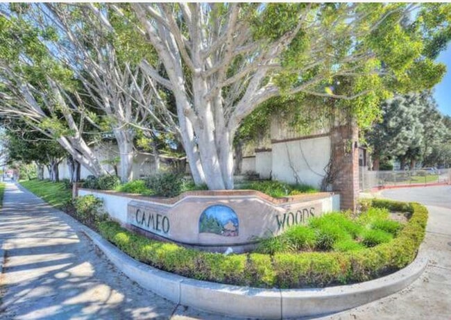 the beautiful entrance right by La Cienega - 5876 Bowcroft St