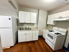 Building Photo - 108 Blue Grass Ave