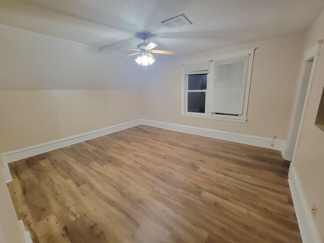 Foto del edificio - 455 N 2nd St