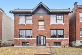 Building Photo - 4512 Chouteau Ave
