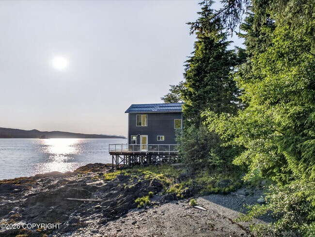 Foto del edificio - 5751 N Tongass Hwy