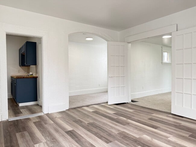 Foto del edificio - 1701 E Ganson St