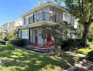 Building Photo - 2925 Oak St