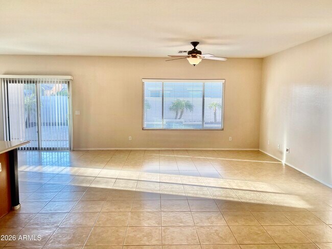 Foto del edificio - 17456 W Ashley Dr