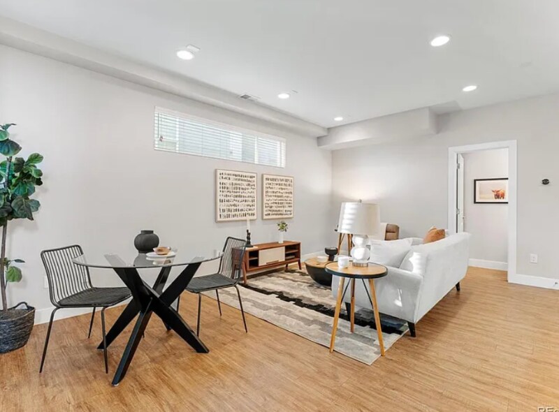 Foto principal - 1245 Utica St