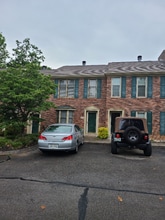 Building Photo - 132 Durwood Rd