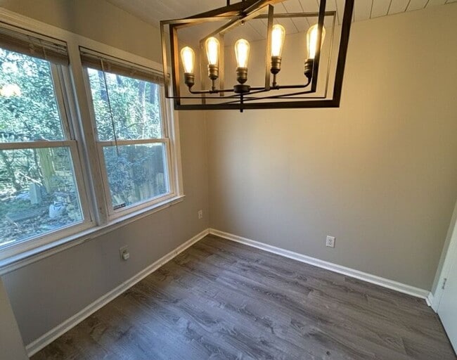 Building Photo - 2404 Quail Hollow Ct