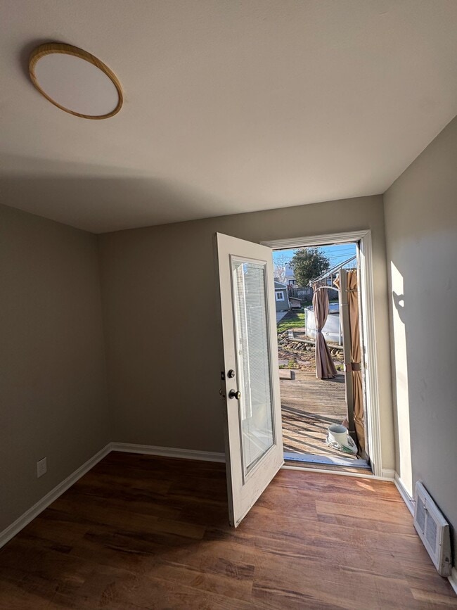 Photo - 6707 Laverne Ave House