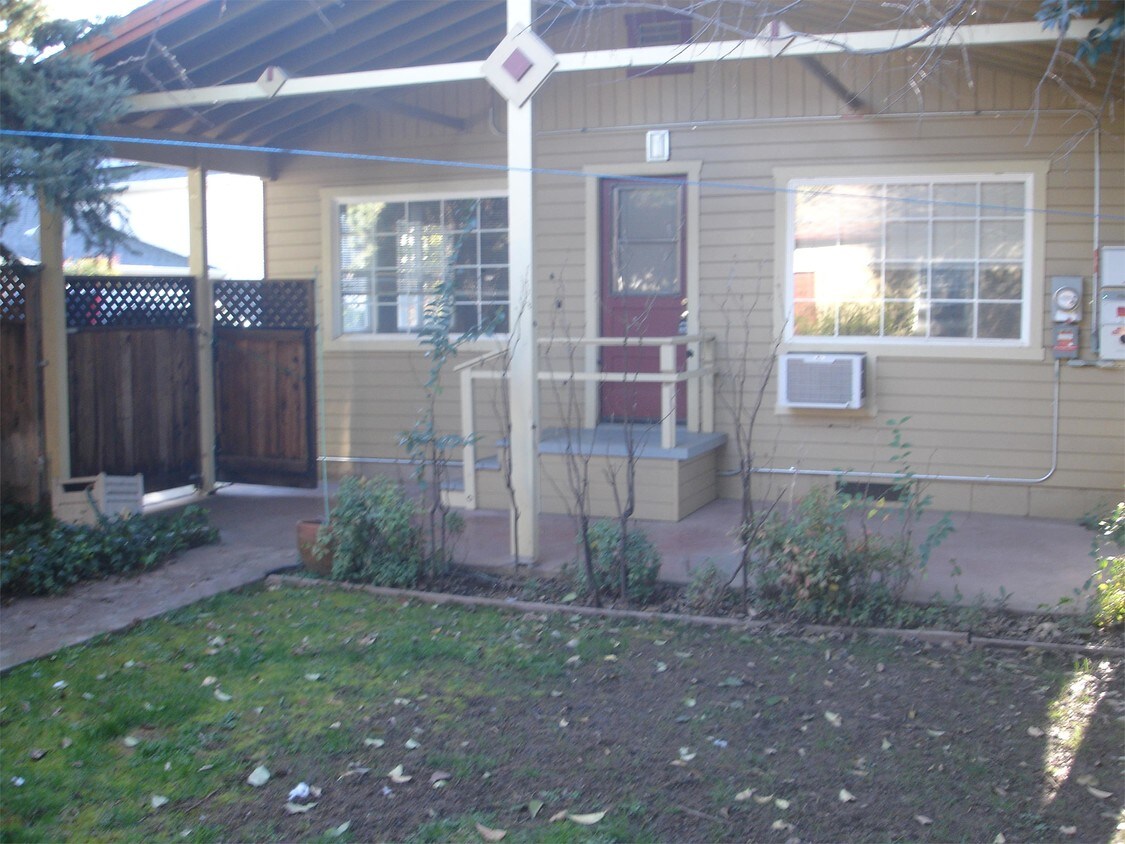 1160 Palm Ave Unit C, Chico, CA 95926 Apartment for Rent in Chico, CA