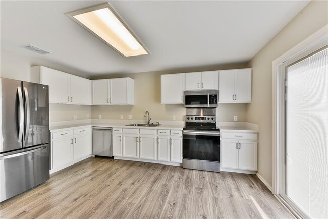 Building Photo - 6401 Marble Creek Loop