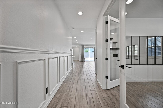Building Photo - 13360 W Briles Rd