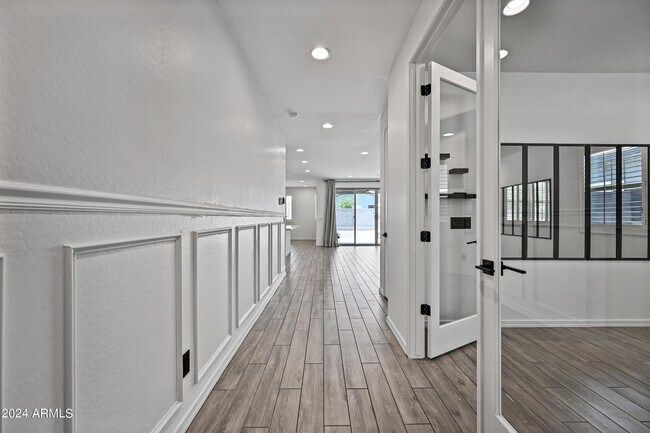 Foto del edificio - 13360 W Briles Rd
