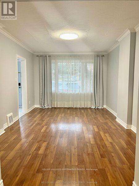 Photo du bâtiment - 8 Porter Ave