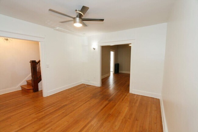 Foto del edificio - Lovely 3 bedroom home near Howard Universt...