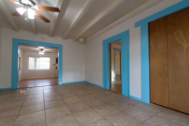 Foto del edificio - 2742 Morningside Dr NE