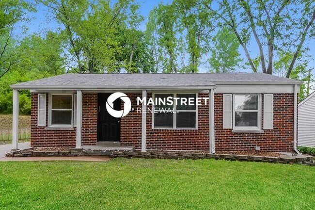 Foto del edificio - 3 Bedroom Pet-Friendly Home in St. Louis, ...