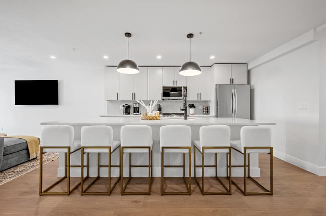 Building Photo - 416 Main St