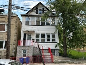 Building Photo - 108 Taft Ave