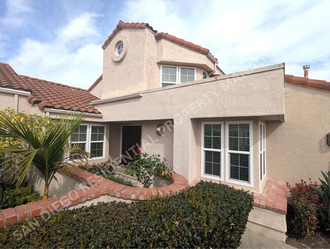Building Photo - Delightfully Updated 2 BR/ 2.5 BA with Bonus Room in Highly Desired Las Brisas in Bernardo Heights!