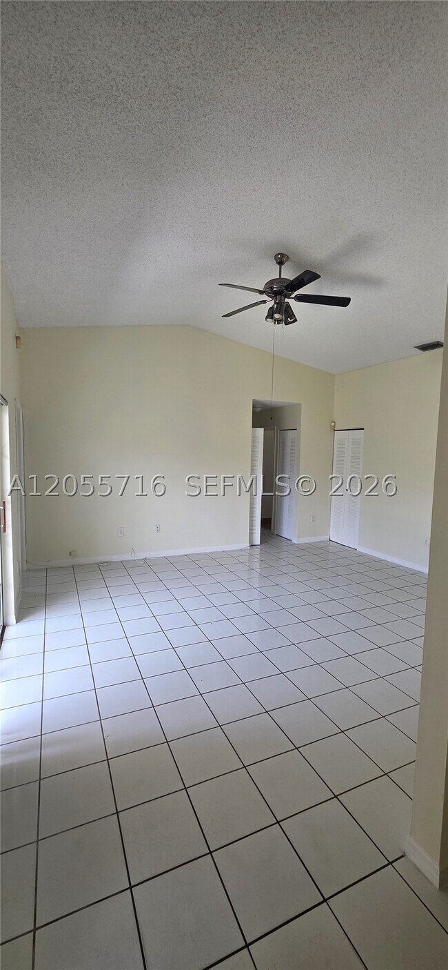 Foto del edificio - 21210 NE 9th Pl