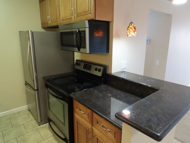 Foto del edificio - Updated Two Bedroom Condo in Fashion Valley / Mission Valley
