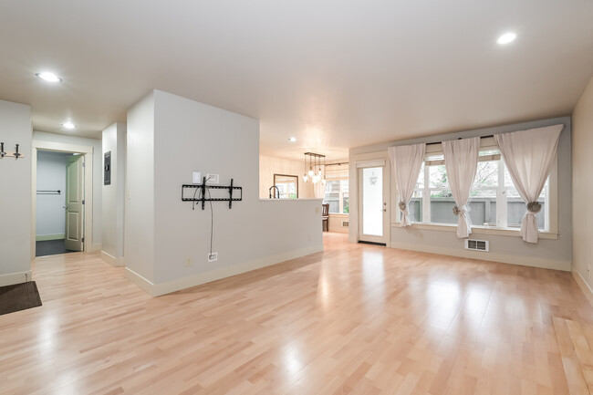 Foto del edificio - 22910 90th Ave W