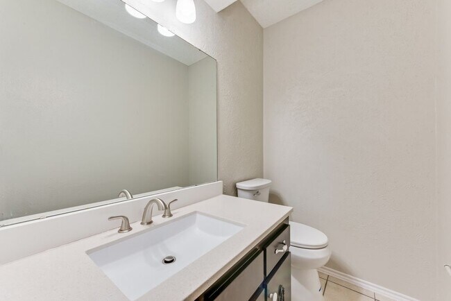 Foto del edificio - 1728 W Sanford St