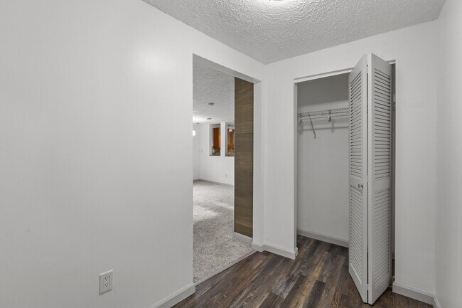 Foto del edificio - 5523 Ellsworth Ave
