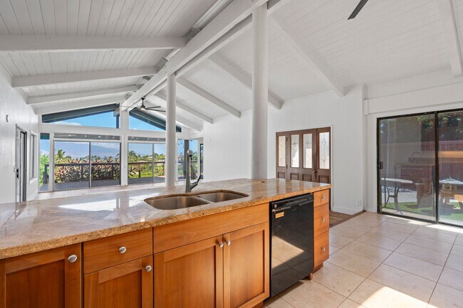 Foto del edificio - MASSIVE UNOBSTRUCTED OCEAN VIEWS – Maui Meadows 2-Bed Home with Pool Access