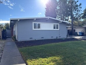 Building Photo - 954 Celia Dr