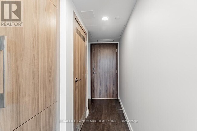 Building Photo - 38 Widmer St
