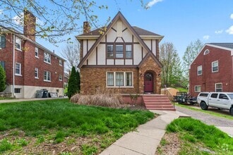 Building Photo - 11 Burdsall Ave
