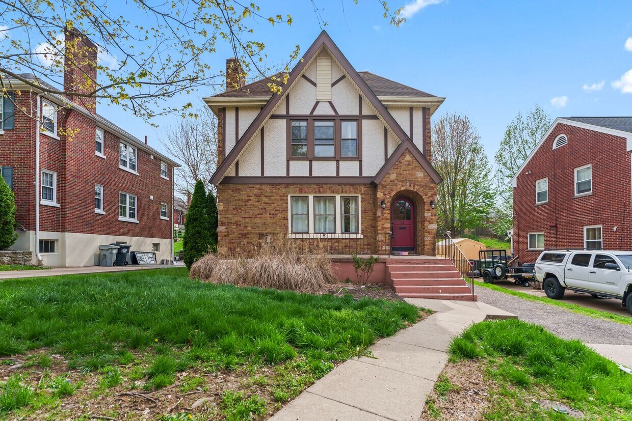 Foto principal - 11 Burdsall Ave