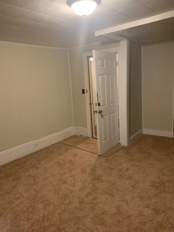 19 Lafayette Ave, Coxsackie, NY 12051 Room for Rent in Coxsackie, NY