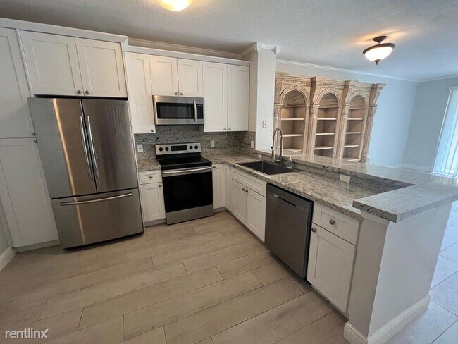 Building Photo - 3 br, 2.5 bath House - 9736 Porta Leona Ln