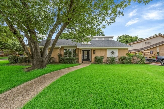 Photo - 13826 Wooded Creek Court Unit House