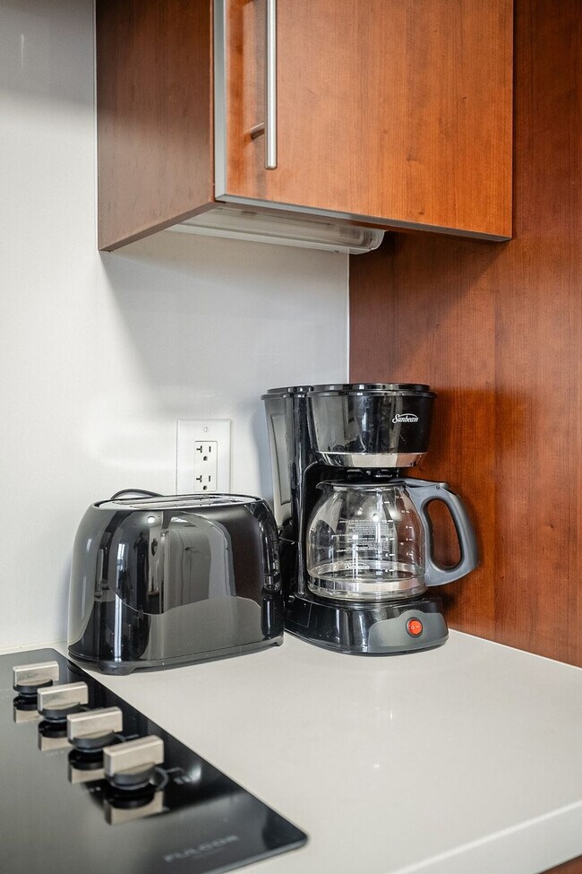 Photo du bâtiment - 31 Bales Ave