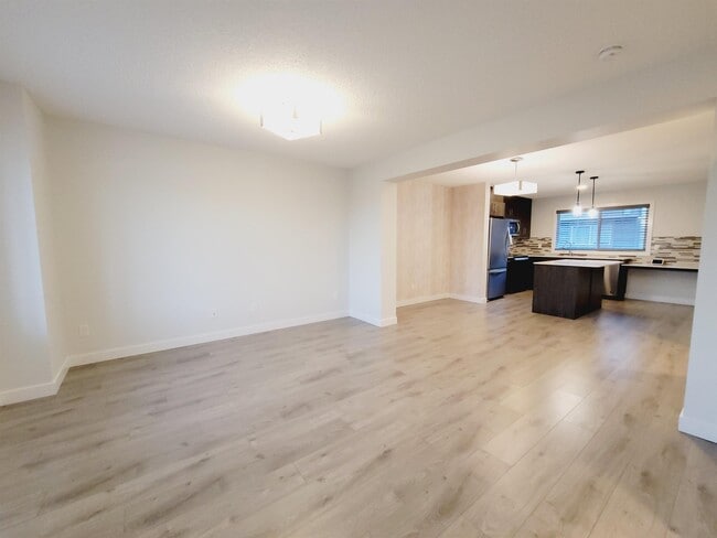 Building Photo - 3025-3151 151 Avenue Northwest