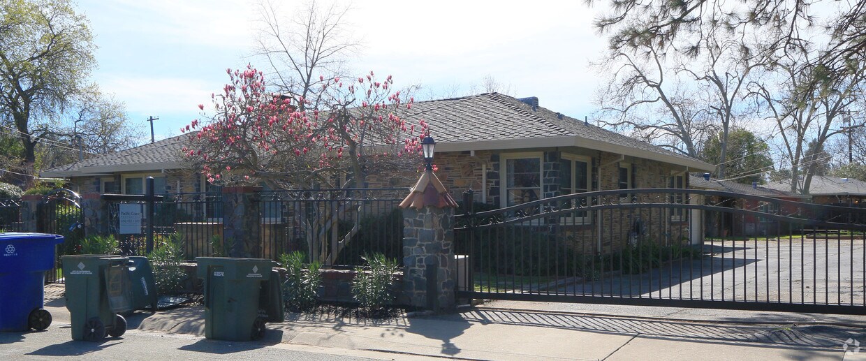 Building Photo - 3155-3157 Academy Way