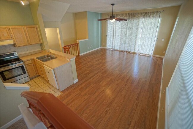Building Photo - 702 Promenade Pl