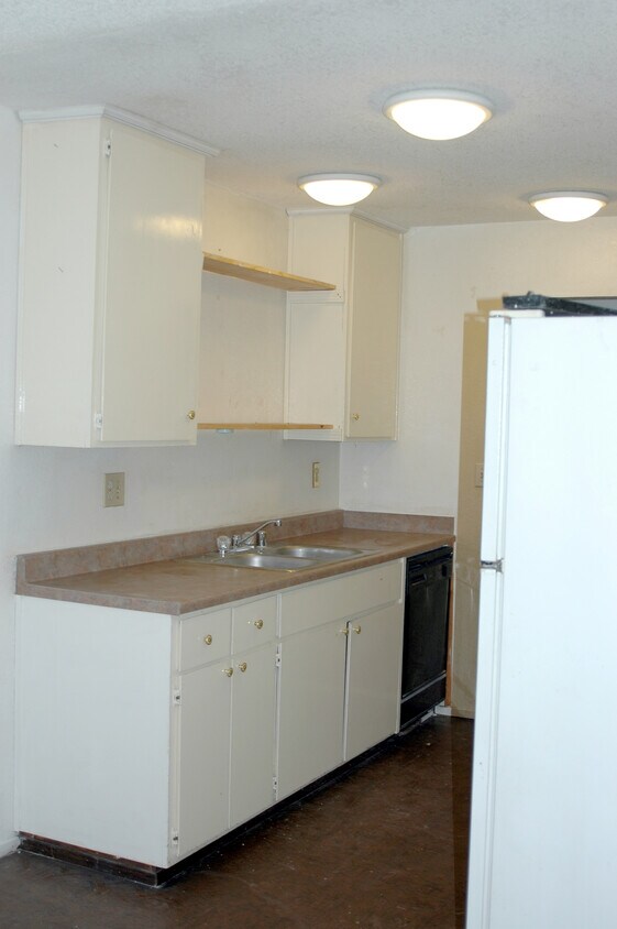 Foto del edificio - 8377 Rasmussen Cir