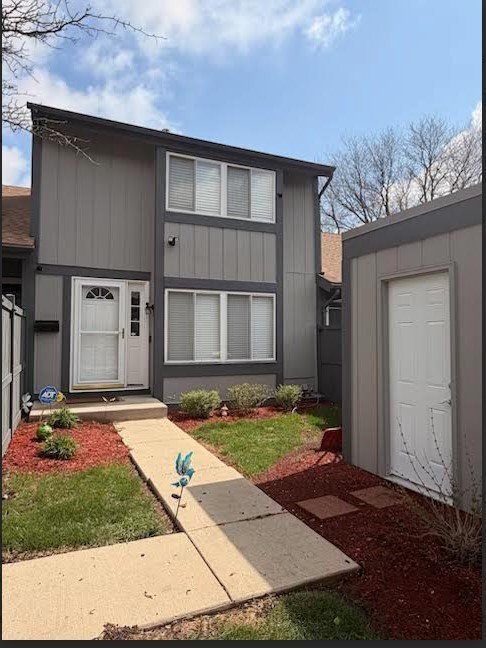Photo - 521 Woodfield Trail Townhome